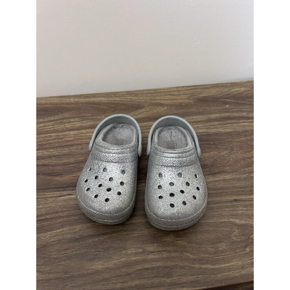 Crocs Classic Glitter Silver Sparkle Fuzzy Lined Clog‎ Unisex Juvenile Size 9